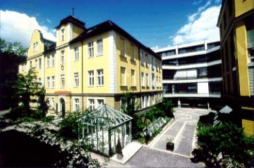 Kaulbachstrasse Community, Munich