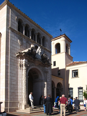 Cristo Rey, San Francisco (Exterior)