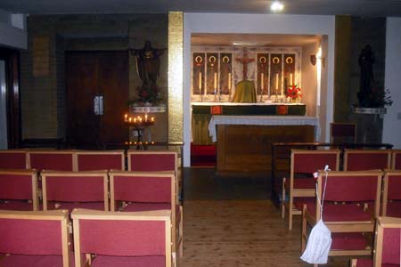 St Richard's, Chichester (Interior)
