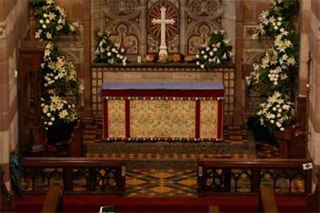 St James, Christleton (Altar)