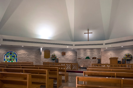 Holy Trinity, Dubai (Interior)