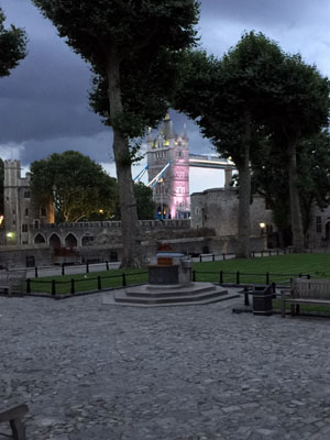 St Peter ad Vincula, London (Vicinity)