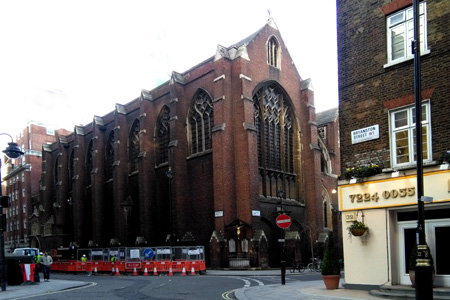 Annunciation, Marble Arch (Exterior)