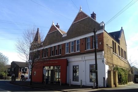 Christ Central, Penge (Exterior)