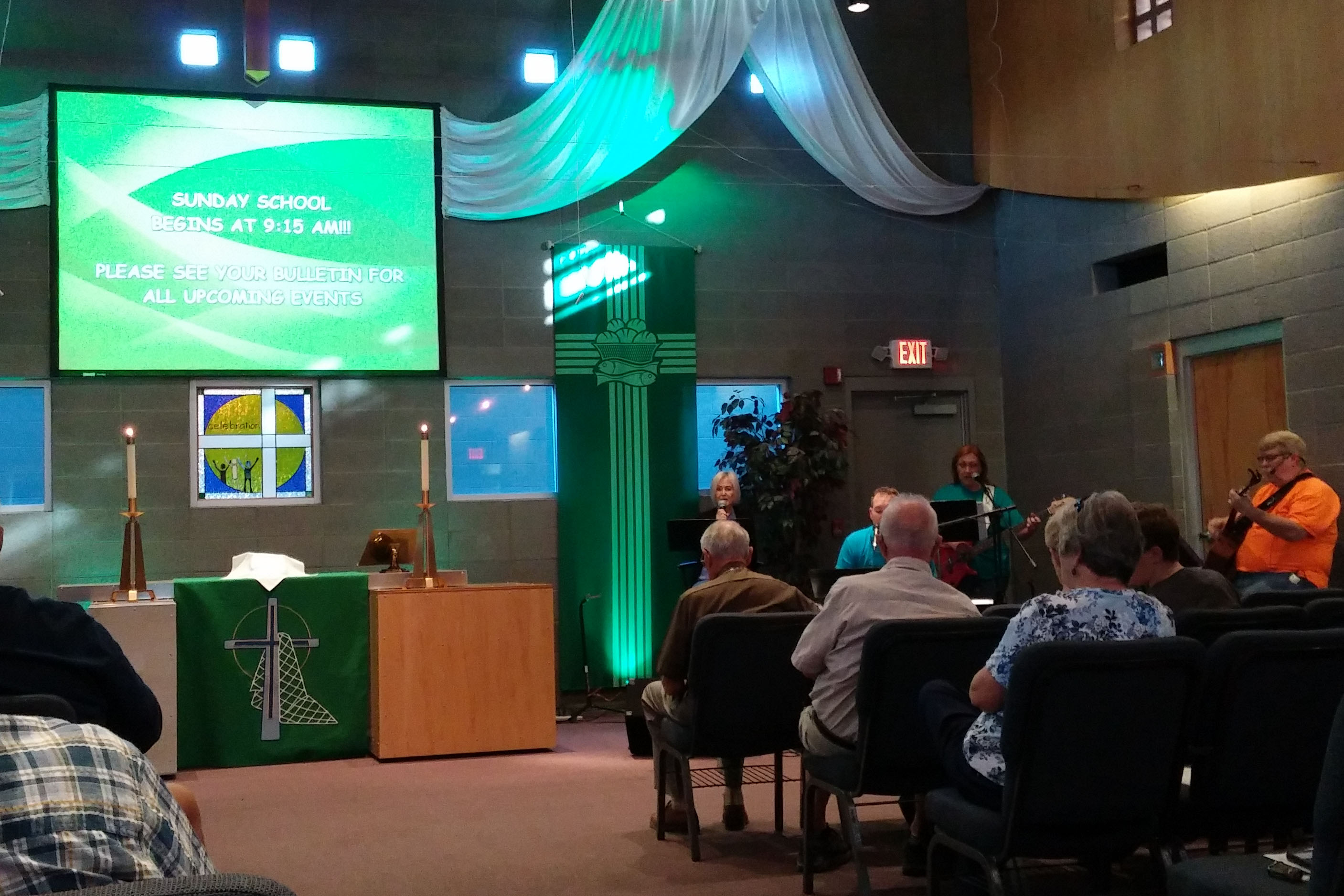 Celebration Lutheran, Peoria, AZ (Interior)